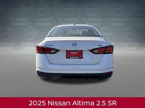 2025 Nissan Altima SR