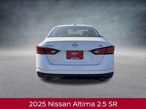 2025 Nissan Altima SR