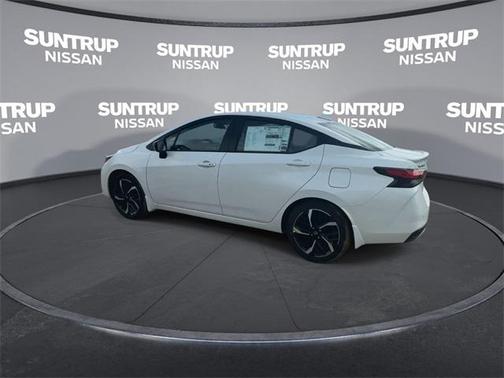 2025 Nissan Versa 1.6 SR