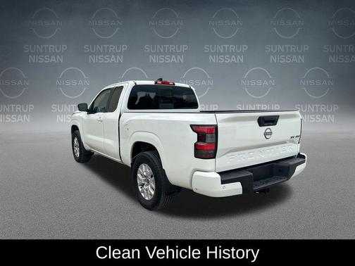 Glacier White 2024 Nissan Frontier SV