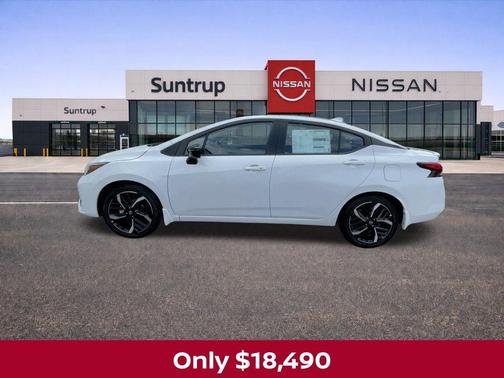 2025 Nissan Versa 1.6 SR