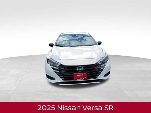 2025 Nissan Versa 1.6 SR
