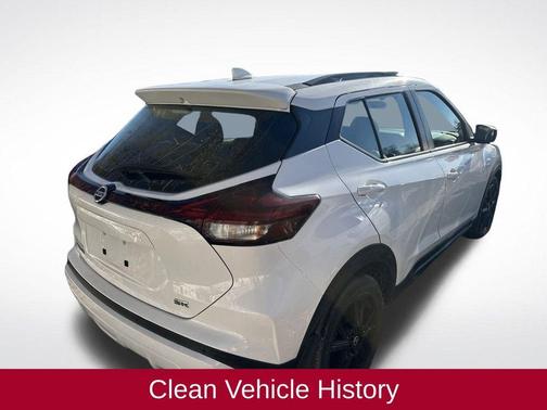 2021 Nissan Kicks SR