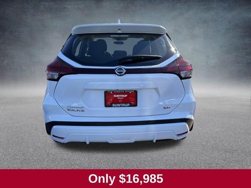 2021 Nissan Kicks SR