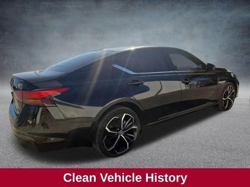 2025 Nissan Altima SR