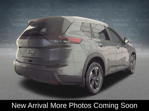 Gun Metallic 2025 Nissan Rogue SV