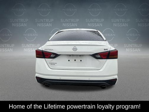2022 Nissan Altima 2.5 SR