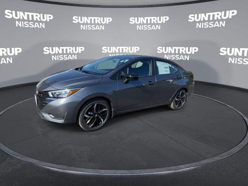 2025 Nissan Versa 1.6 SR