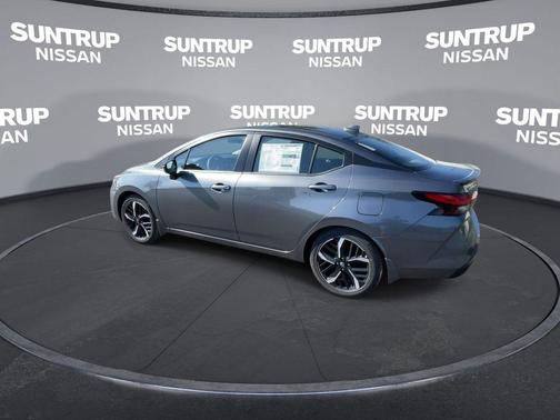 2025 Nissan Versa 1.6 SR