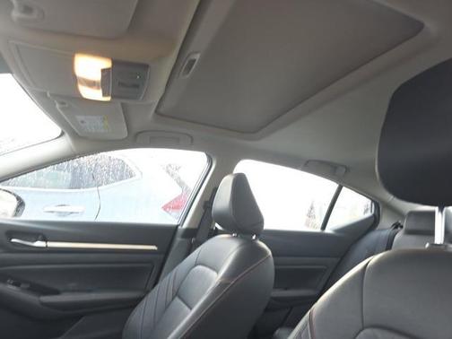 2024 Nissan Altima 2.0 SR