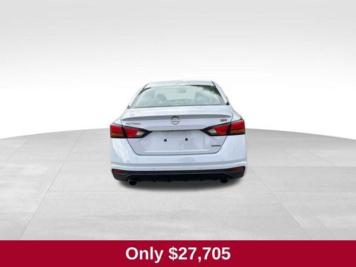 2024 Nissan Altima 2.0 SR