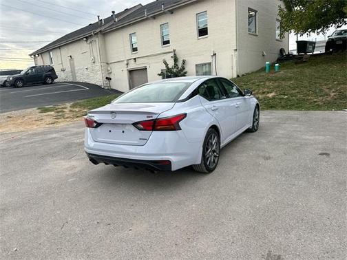 2024 Nissan Altima 2.0 SR