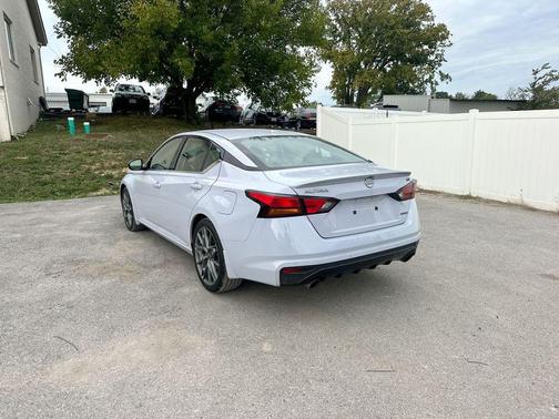 2024 Nissan Altima 2.0 SR