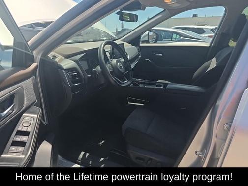 Brilliant Silver Metallic 2023 Nissan Rogue SV