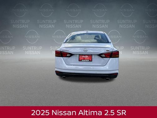 2025 Nissan Altima SR