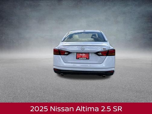 2025 Nissan Altima SR