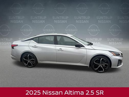 2025 Nissan Altima SR