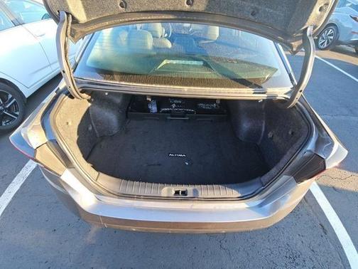 2024 Nissan Altima 2.0 SR