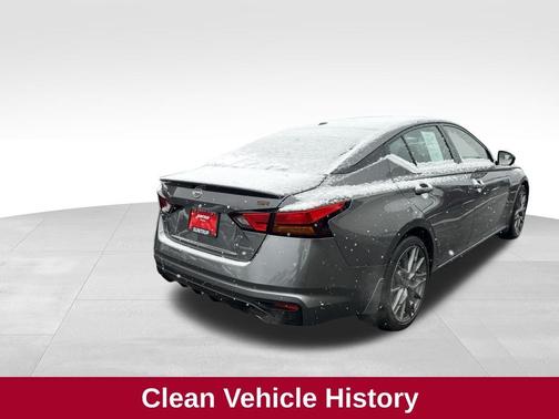 2024 Nissan Altima 2.0 SR