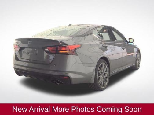 2024 Nissan Altima 2.0 SR