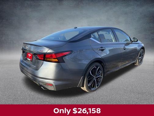 2025 Nissan Altima SR