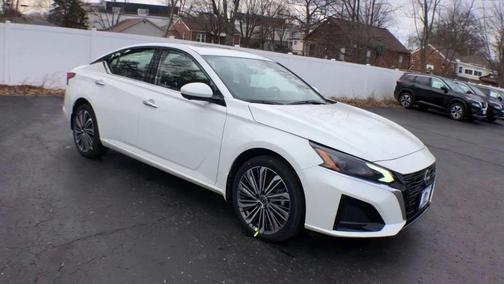 2023 Nissan Altima 2.5 SL