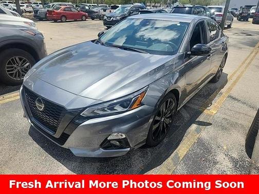 2022 Nissan Altima 2.5 SR