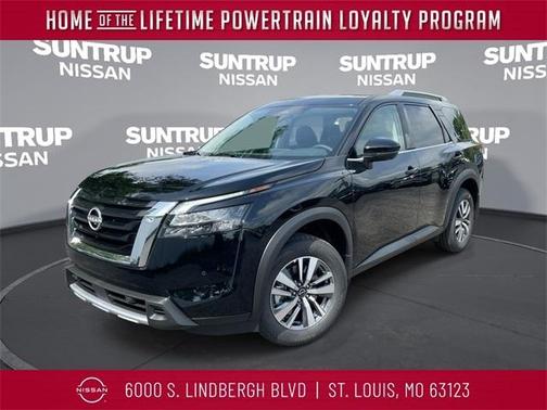 2025 Nissan Pathfinder SL