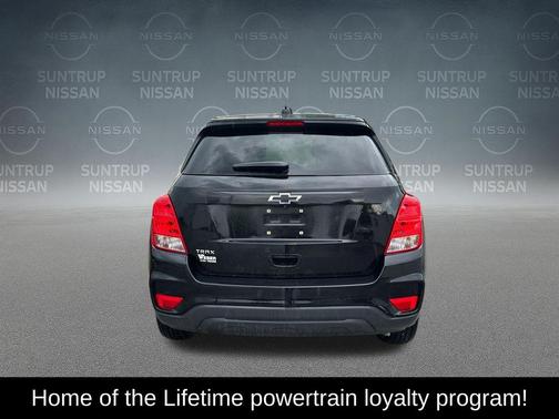 Mosaic Black Metallic 2019 Chevrolet Trax LS