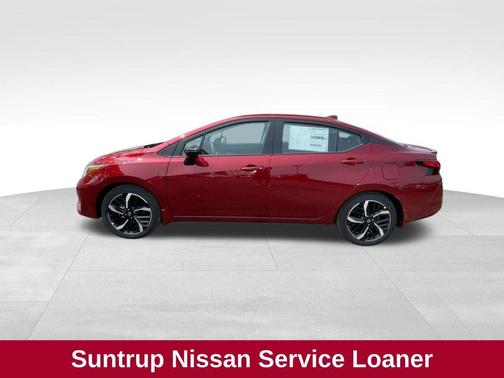 2025 Nissan Versa 1.6 SR