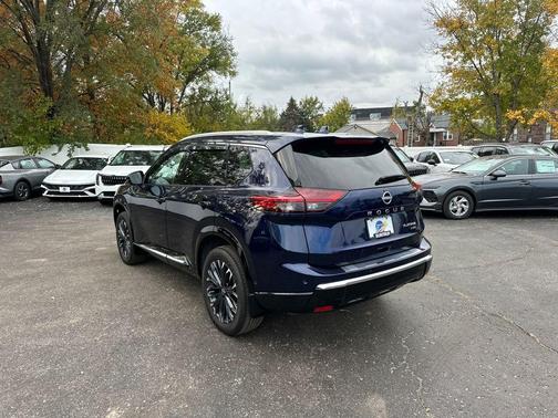 2025 Nissan Rogue Platinum