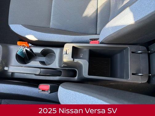 2025 Nissan Versa 1.6 SV