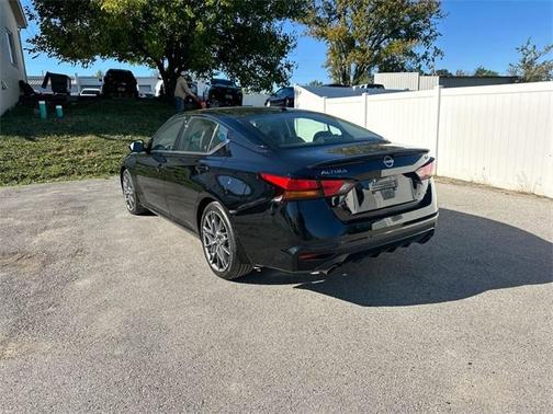 2024 Nissan Altima 2.0 SR