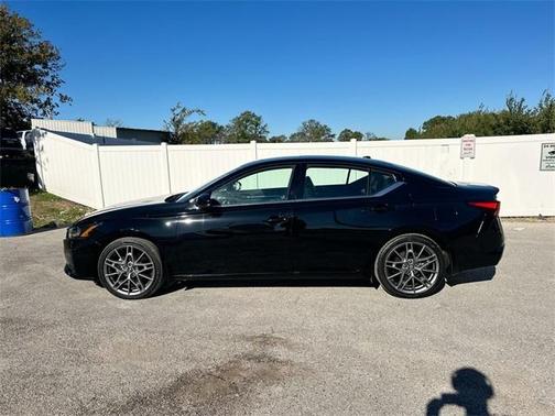 2024 Nissan Altima 2.0 SR