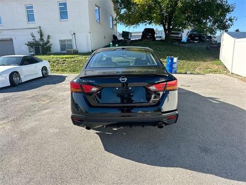2024 Nissan Altima 2.0 SR