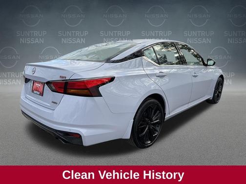 2025 Nissan Altima SR