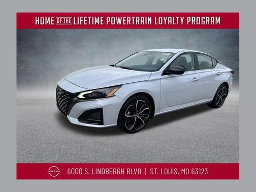 2025 Nissan Altima SR