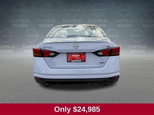 2025 Nissan Altima SR