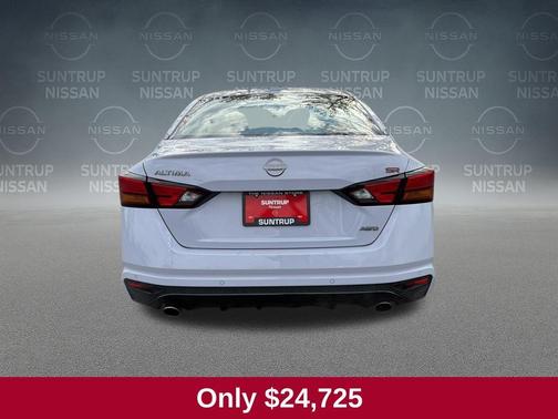 2025 Nissan Altima SR