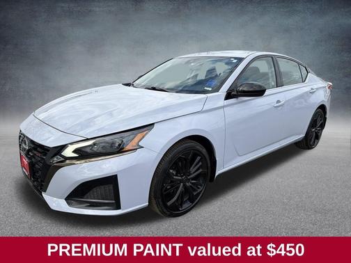 2025 Nissan Altima SR