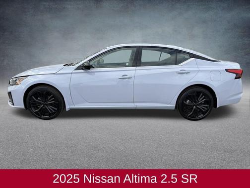 2025 Nissan Altima SR