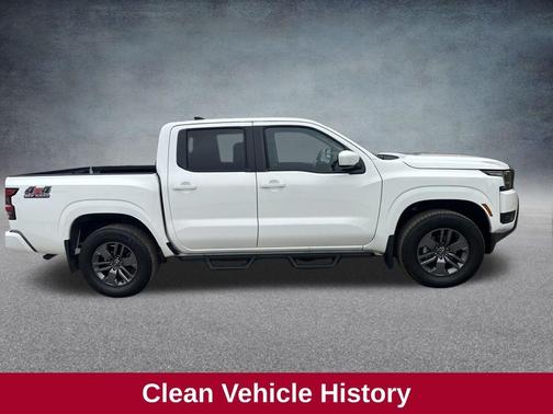 2025 Nissan Frontier SV