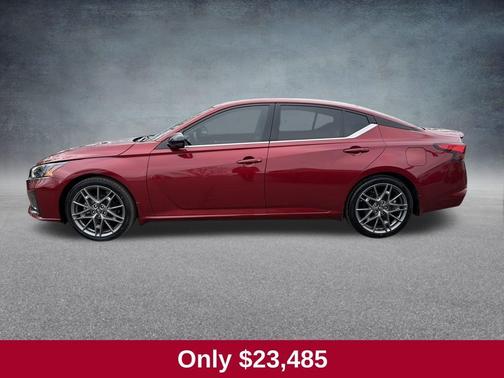 2023 Nissan Altima 2.0 SR