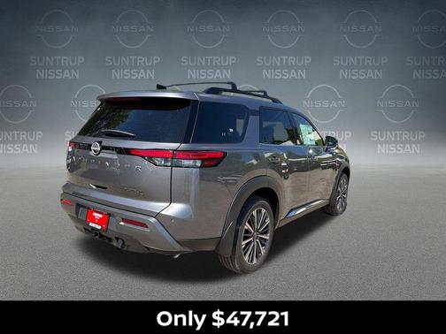 Gun Metallic 2026 Nissan Pathfinder Platinum