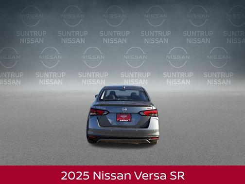 2025 Nissan Versa 1.6 SR