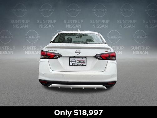 Aspen White 2025 Nissan Versa 1.6 SR