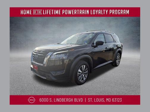 2024 Nissan Pathfinder SL