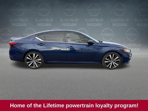 2022 Nissan Altima 2.5 SR