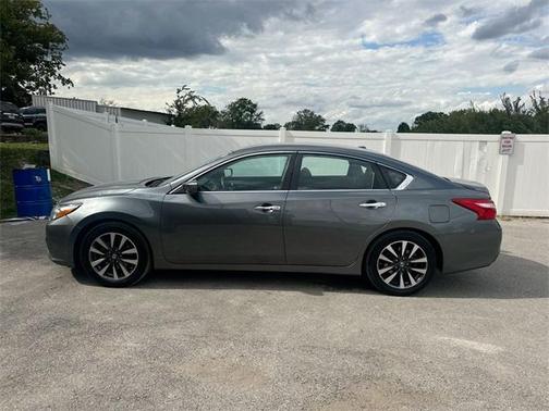 2017 Nissan Altima 2.5 SV