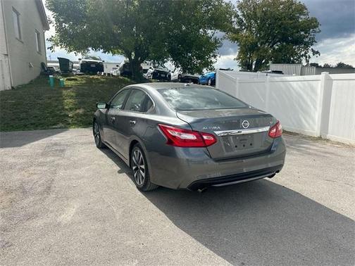 2017 Nissan Altima 2.5 SV